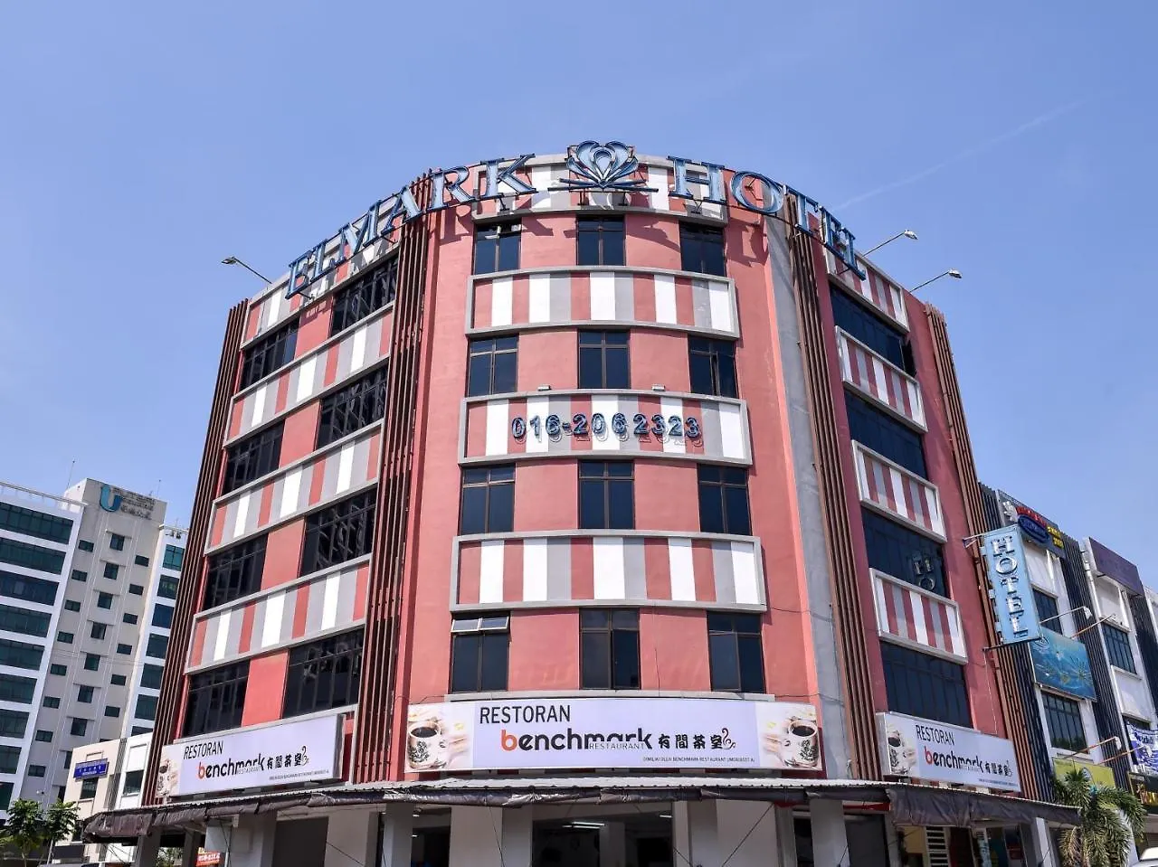 Oyo 297 Elmark Hotel