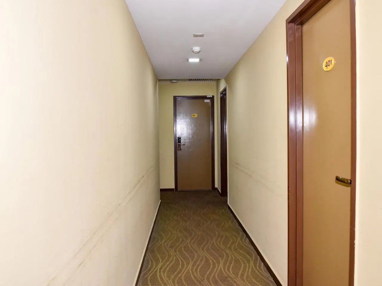 Oyo 297 Elmark Hotel